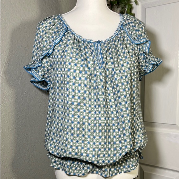 Max Studio Tops - 💄Max Studio Blue, Green and White Flutter Sleeve Blouse